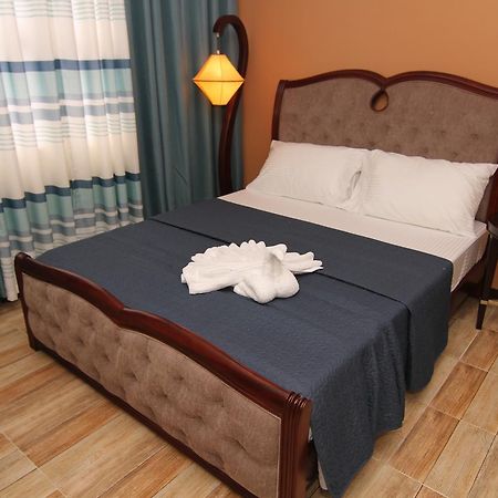 Charos Dormitel Otel Dumaguete City Dış mekan fotoğraf