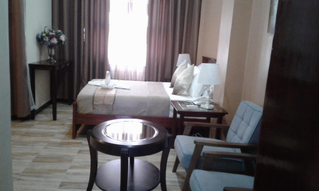 Charos Dormitel Otel Dumaguete City Dış mekan fotoğraf