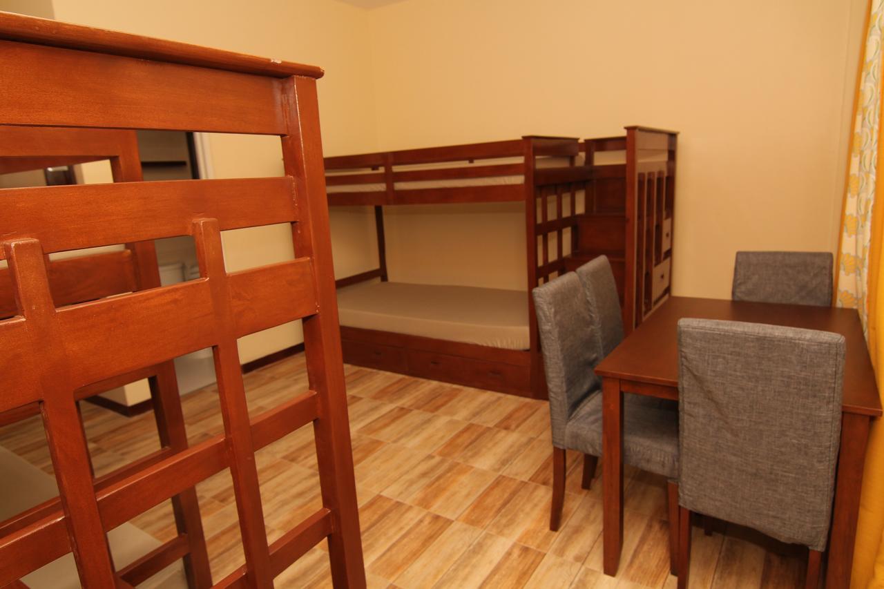 Charos Dormitel Otel Dumaguete City Dış mekan fotoğraf