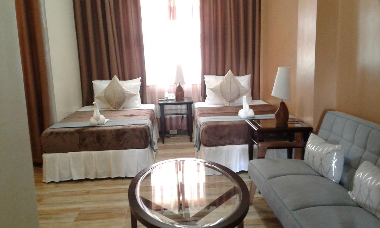 Charos Dormitel Otel Dumaguete City Dış mekan fotoğraf