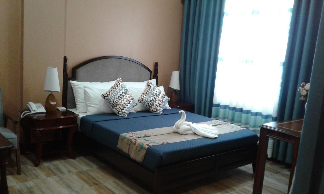 Charos Dormitel Otel Dumaguete City Dış mekan fotoğraf