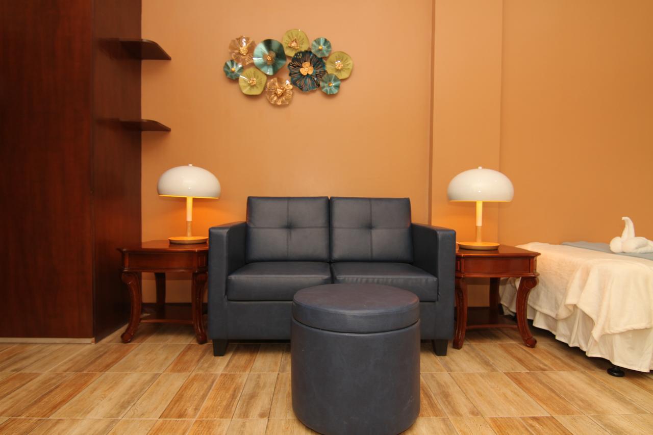 Charos Dormitel Otel Dumaguete City Dış mekan fotoğraf