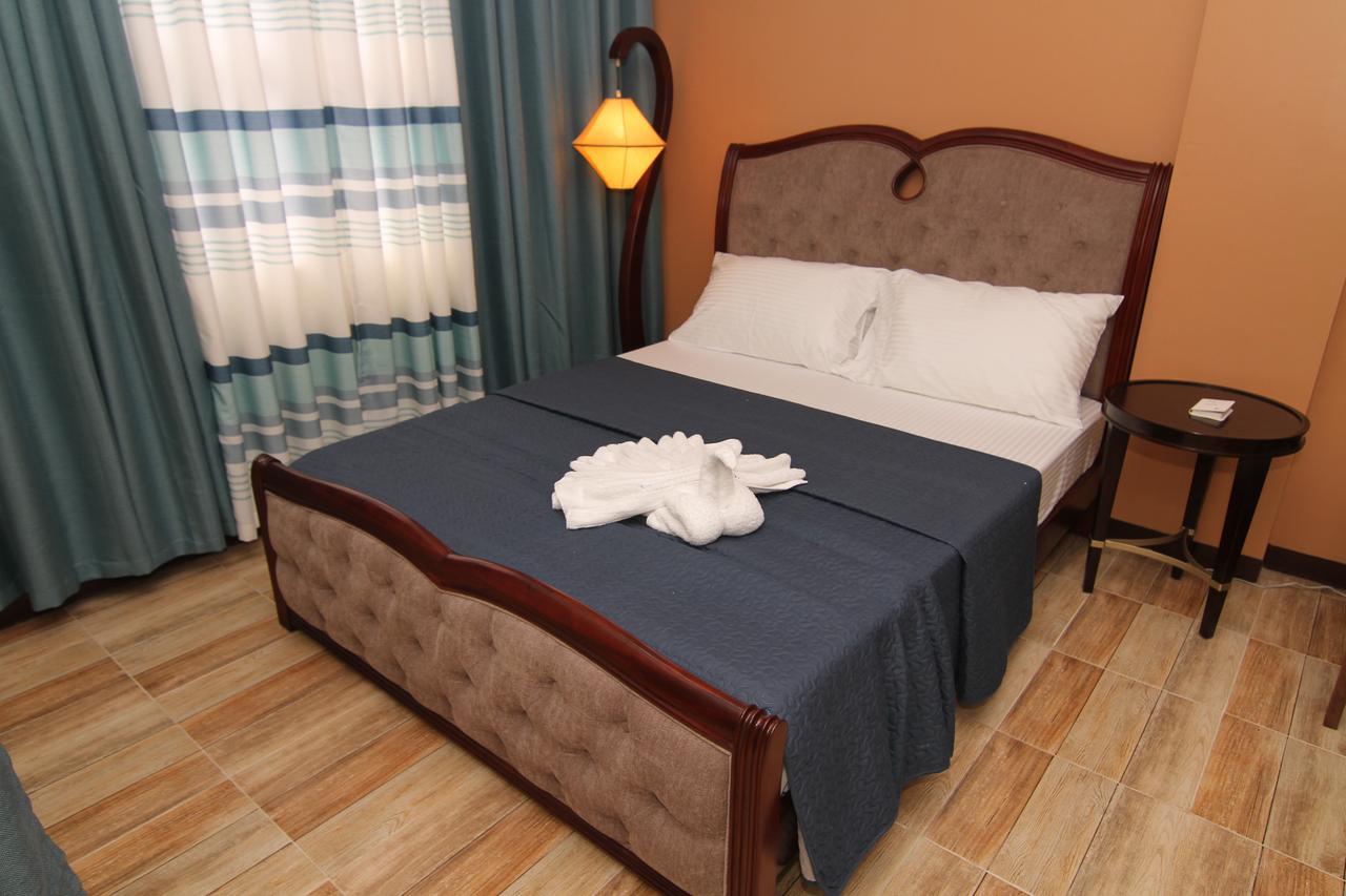 Charos Dormitel Otel Dumaguete City Dış mekan fotoğraf