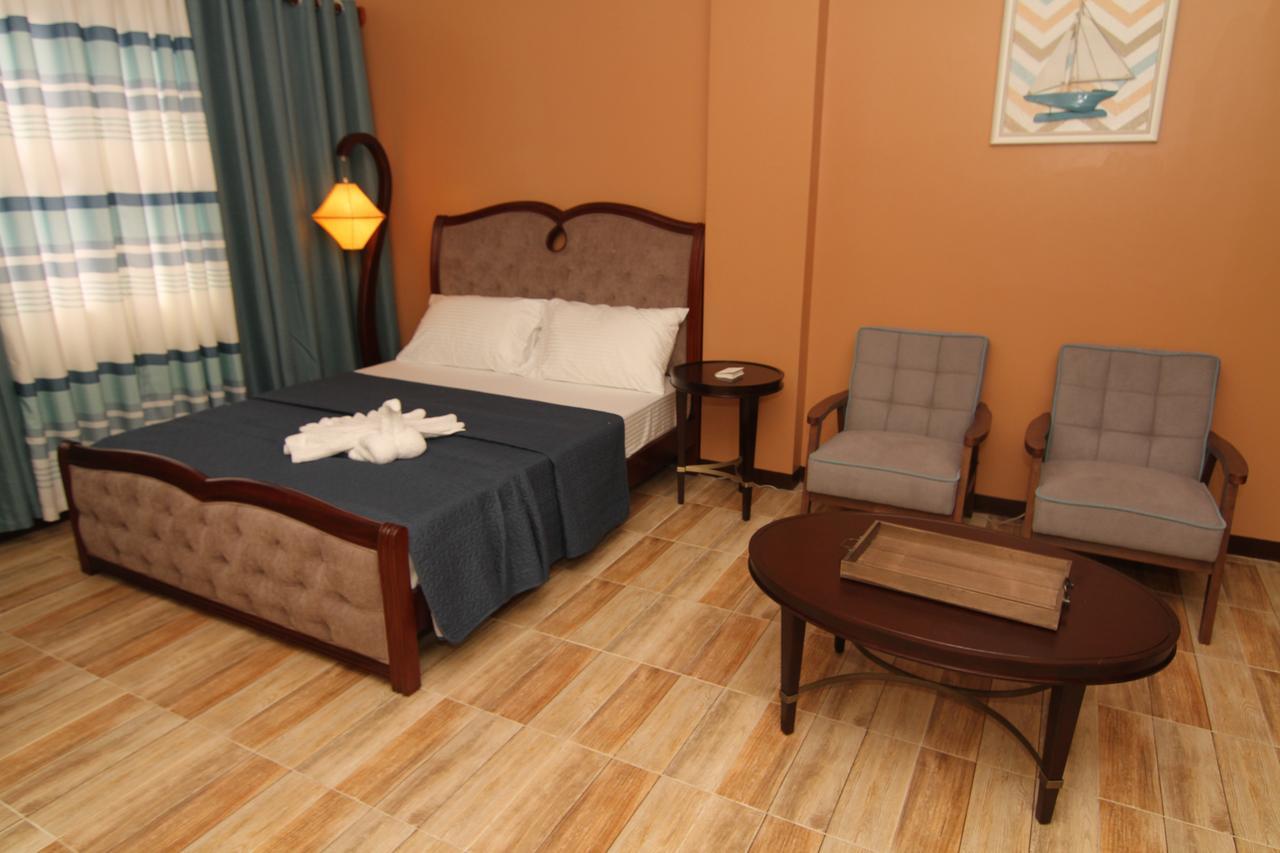 Charos Dormitel Otel Dumaguete City Dış mekan fotoğraf